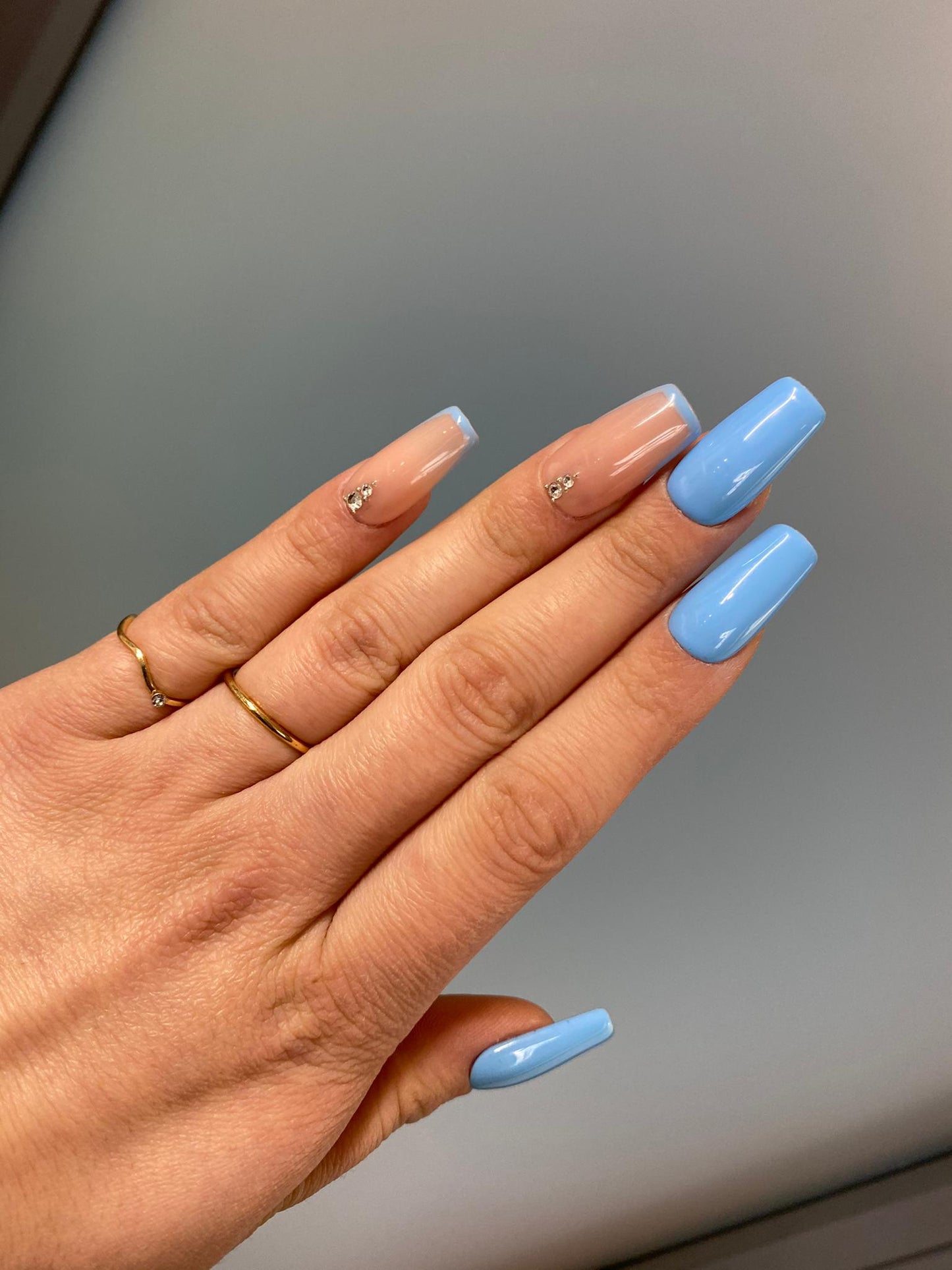 PRESS ON NAILS