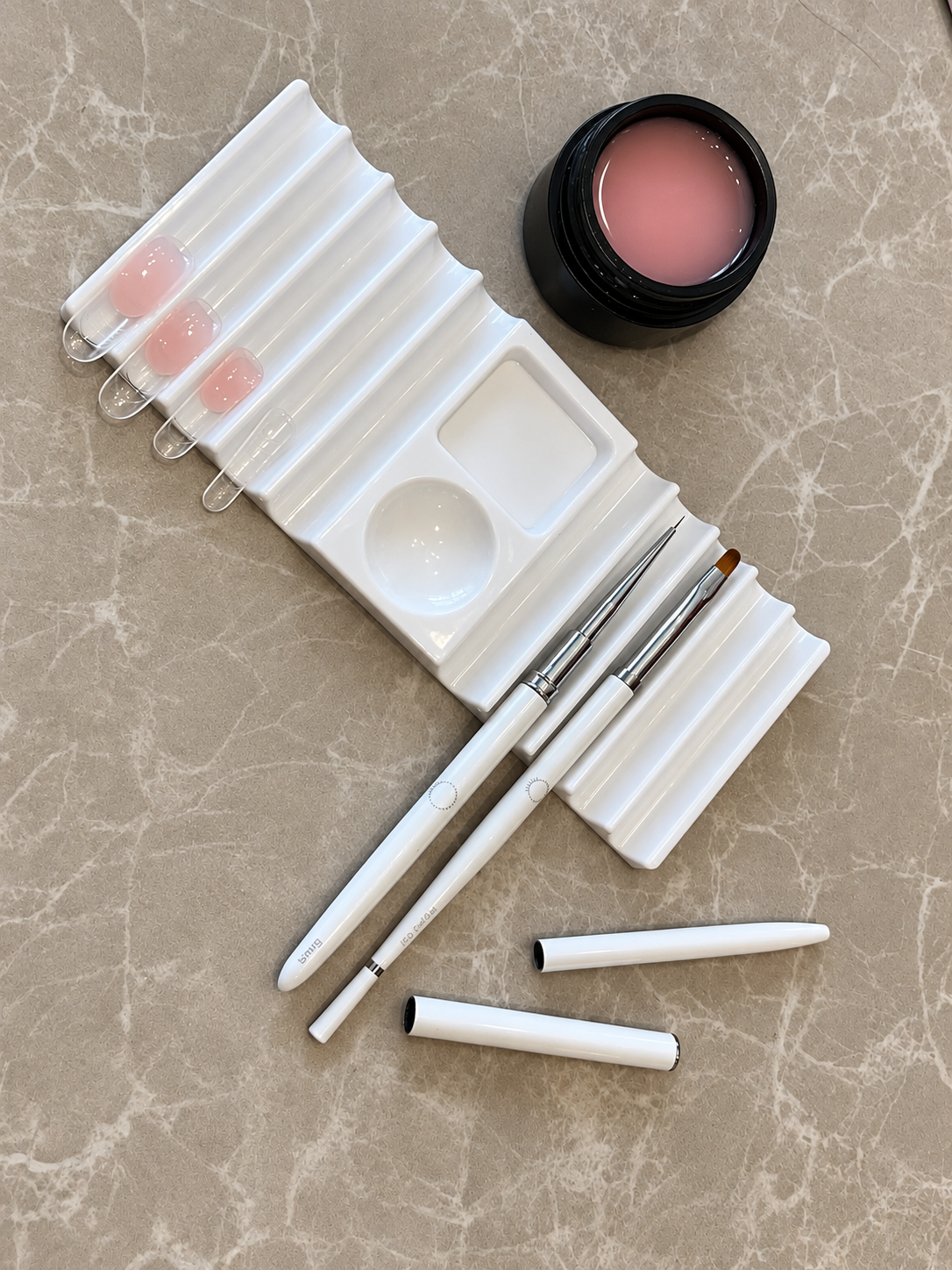 DUAL FORM & NAIL ART WORKSTATION