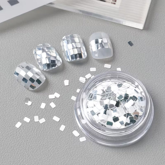 3D Ultra-Thin Metallic Flakes