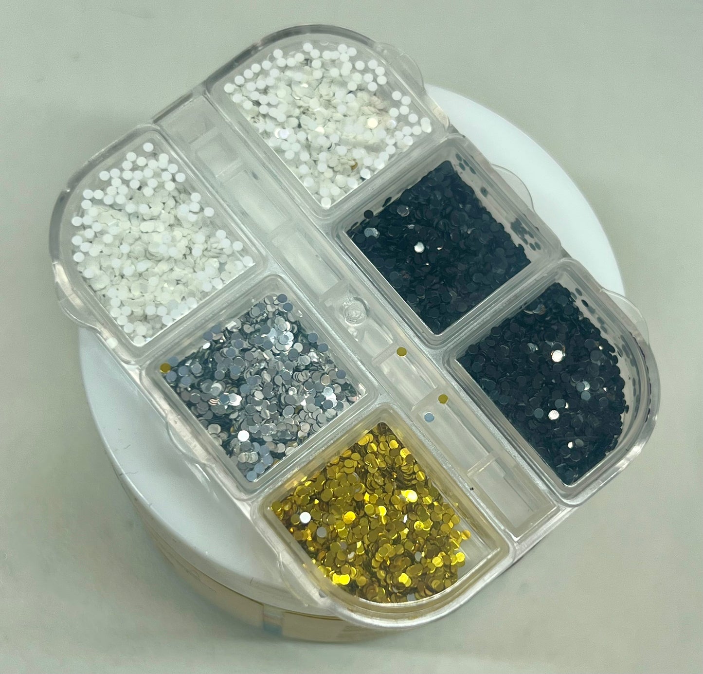 3D Ultra-Thin Metallic Flakes