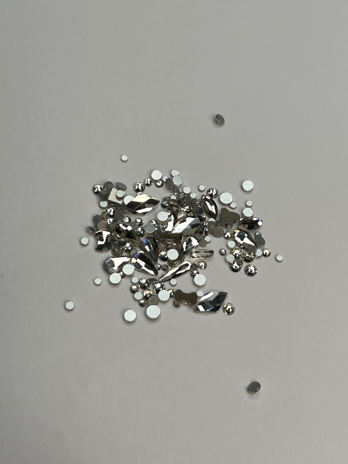 NAIL RHINESTONES