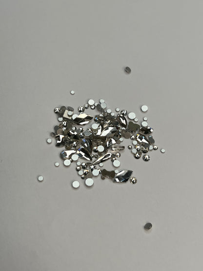 NAIL RHINESTONES