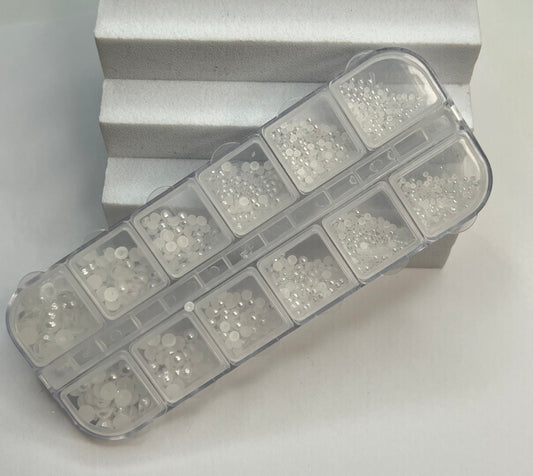 NAIL RHINESTONES