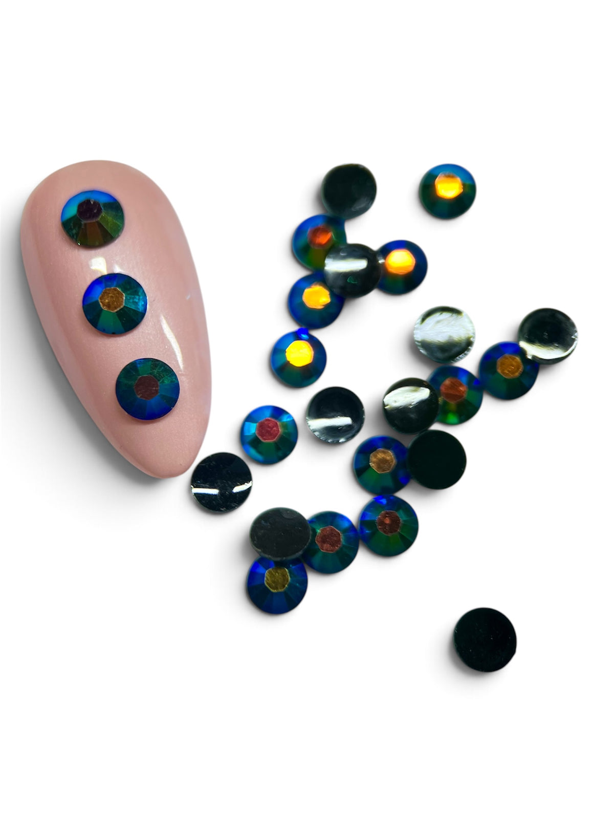 NAIL RHINESTONES