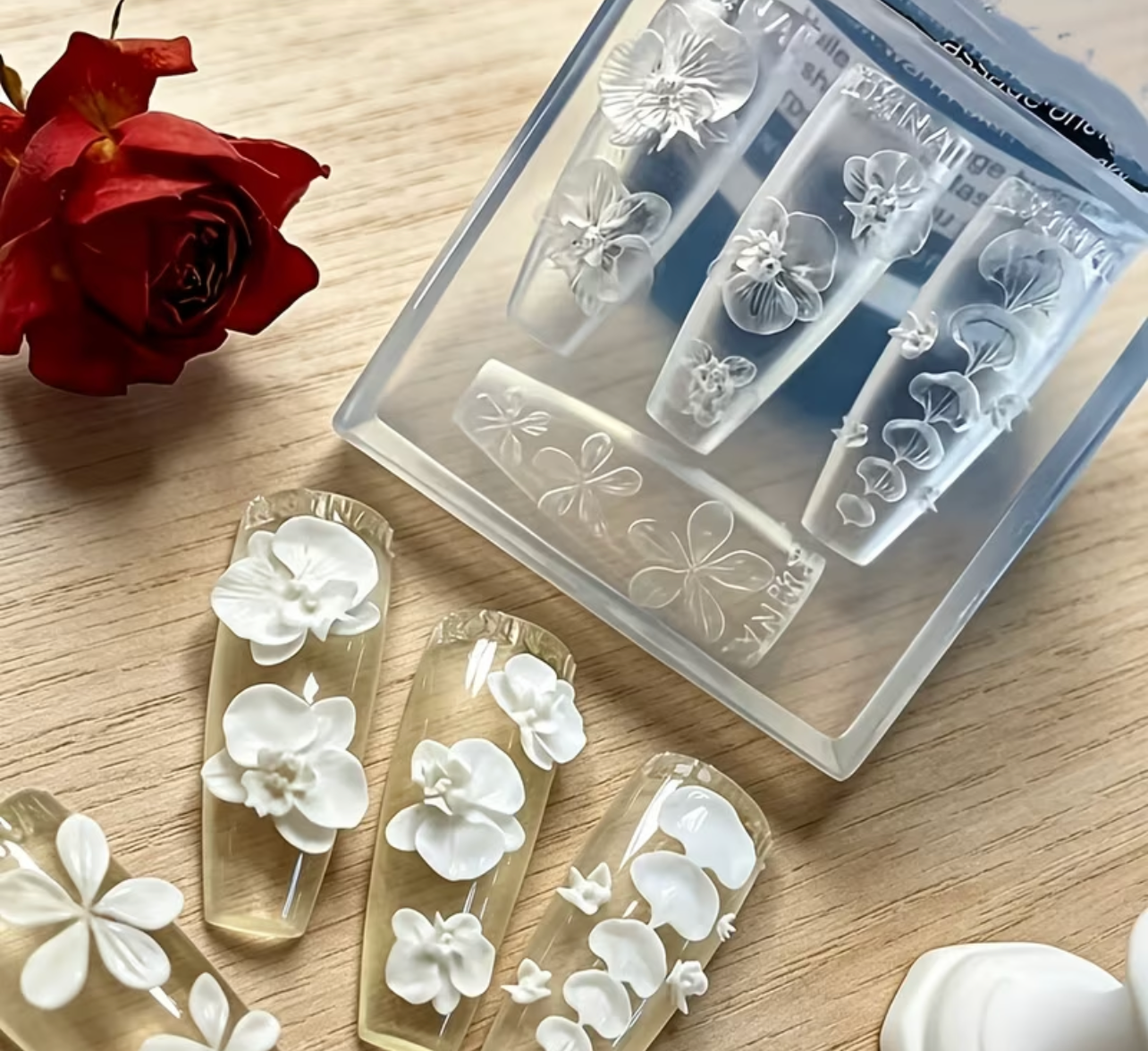SILICONE 3D NAIL ART