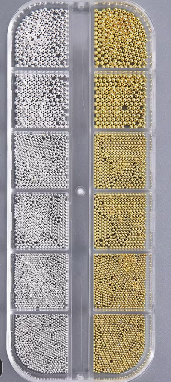 NAIL RHINESTONES